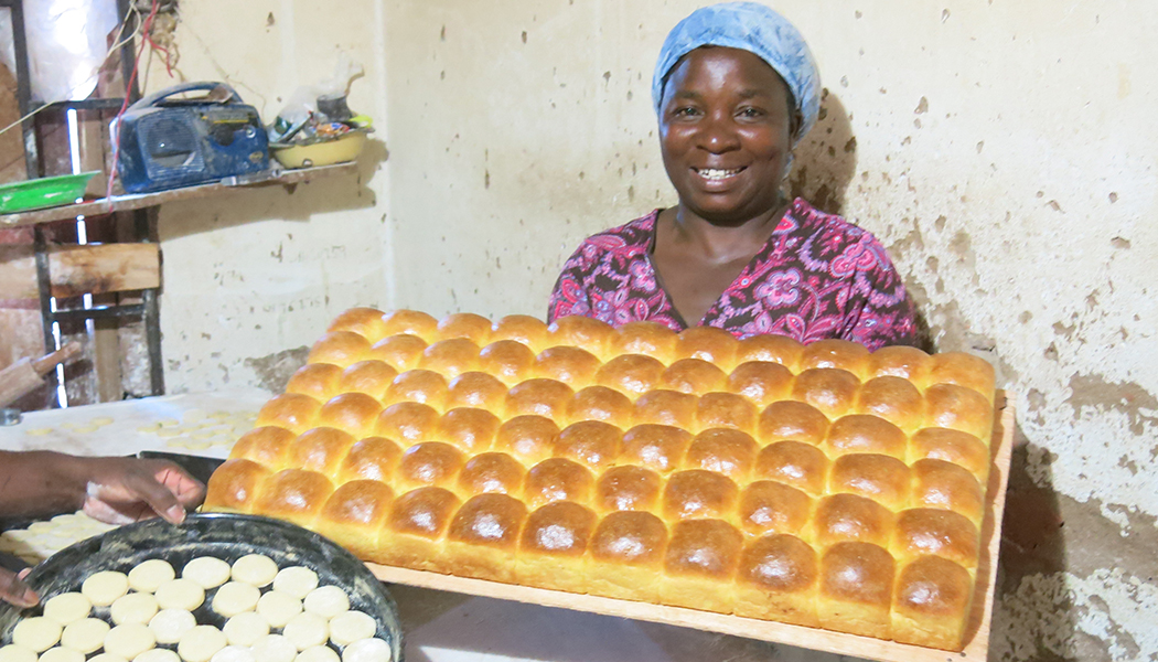 Mary Ntembenuzeni Malawi 1050