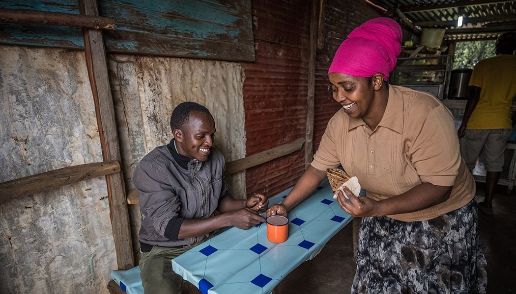 Rural-Women-Kenya-BioLite-HomeStove-Sarah-Nyambura-Cookstove